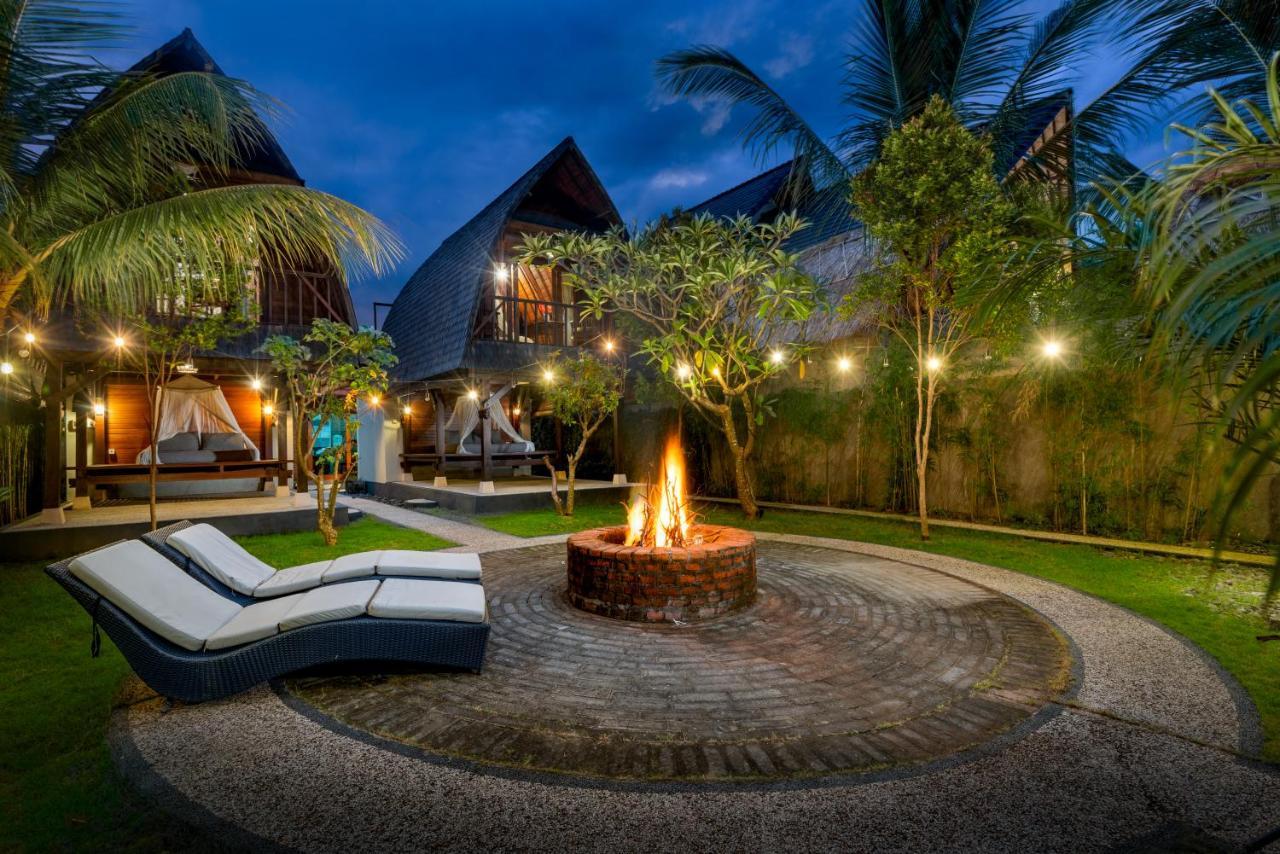 Melasti Beach Bungalows Amed Buitenkant foto